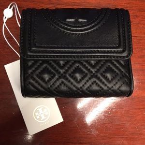 Small Fleming Tory Burch wallet